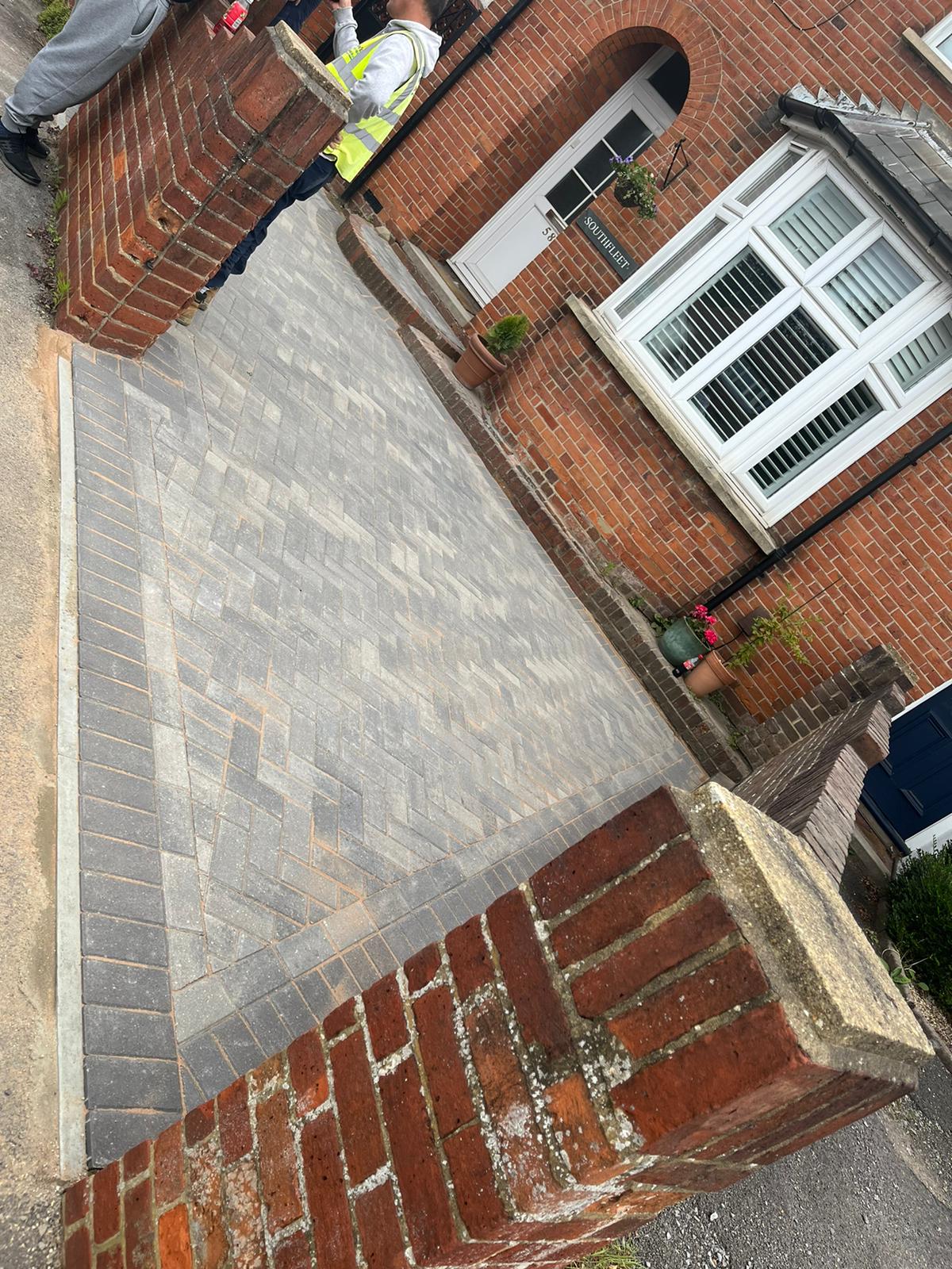 block-paving-brentwood block paving driveway completed in Chelmsford